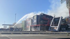 Incendio consume estructura del City Mall en Chiriquí