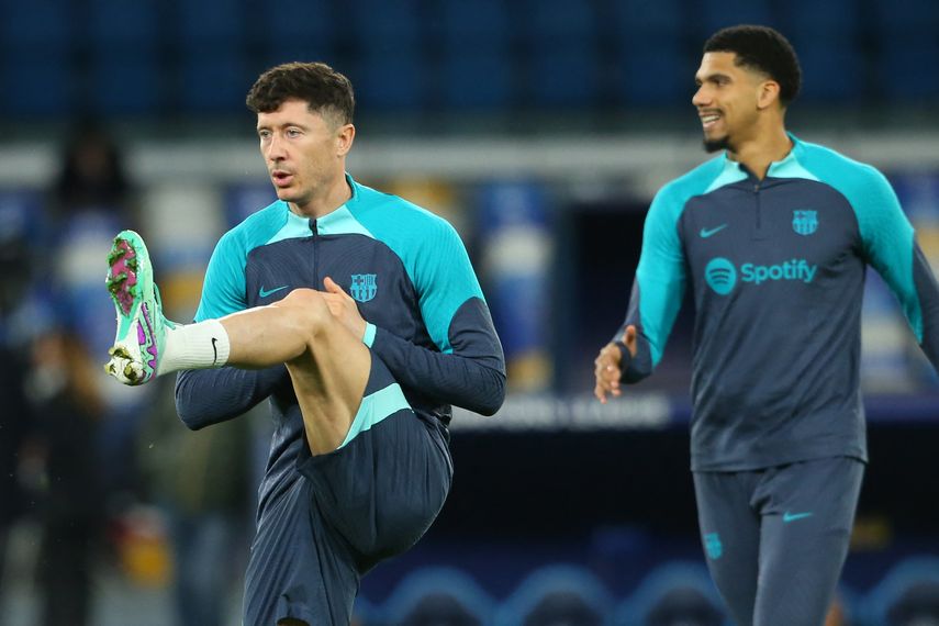 Barcelona visita al Nápoles en Champions en un duelo de necesitados