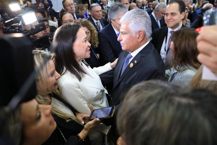 Mulino asistió a la toma de posesión del nuevo presidente de Chile, José Antonio Kast