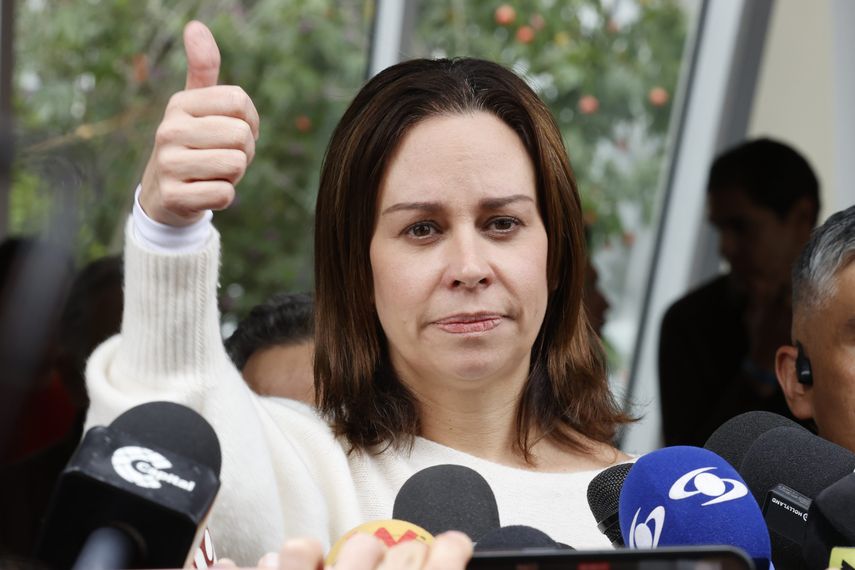 Esposa de Miguel Uribe Turbay agradece a Colombia su apoyo mientras sigue crítico