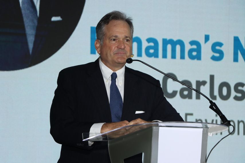 El ministro de Ambiente, Juan Carlos Navarro, se refirió a la urgencia de traducir las metas climáticas en Panamá. El ministro de Ambiente, Juan Carlos Navarro, se refirió a la urgencia de traducir las metas climáticas en Panamá.