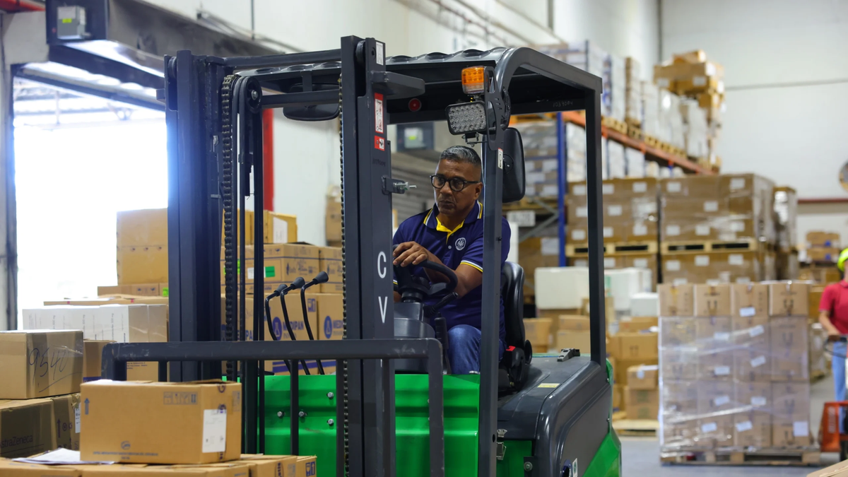 La Caja de Seguro Social (CSS) informó que el abastecimiento de medicamentos en sus instalaciones alcanza actualmente un 94 %, como parte de las acciones para garantizar la continuidad de los tratamientos a nivel nacional. La Caja de Seguro Social (CSS) informó que el abastecimiento de medicamentos en sus instalaciones alcanza actualmente un 94 %, como parte de las acciones para garantizar la continuidad de los tratamientos a nivel nacional.