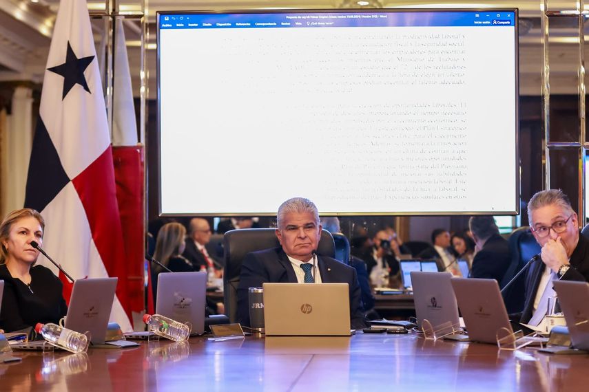 Gabinete aprueba estudios y selección de concesionario para teleférico