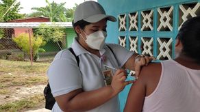 En los centros de salud de Chiriquí se continuará aplicando todas las vacunas de lunes a viernes en sus horarios regulares con los objetivos de alcanzar la &nbsp;mayor cobertura posible de inmunización.