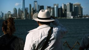 Ciudad de Nueva York se reabre a los turistas
