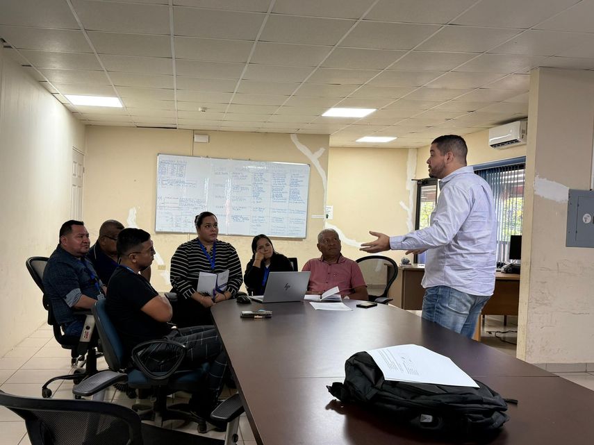 La Descentralización pone en marcha proceso para agilizar trámites. La Descentralización pone en marcha proceso para agilizar trámites.