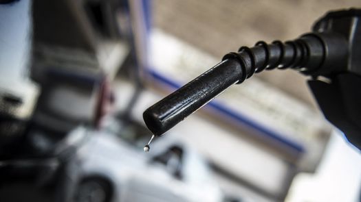 Guerra en Ucrania dispara los precios de petróleo, gas, aluminio y níquel