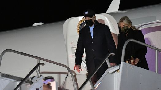 Joe Biden descansa en Día de Acción de Gracia