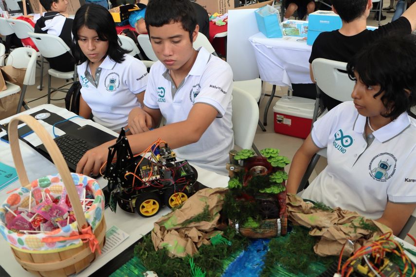 Panamá será por primera vez la sede de la Olimpiada Mundial de Robótica 2023, evento que se realizará entre el 7,8 y 9 del próximo noviembre. Panamá será por primera vez la sede de la Olimpiada Mundial de Robótica 2023, evento que se realizará entre el 7,8 y 9 del próximo noviembre.