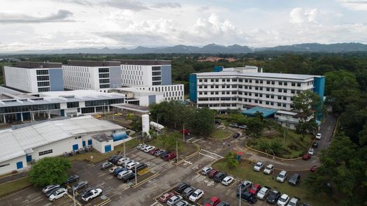 Con este equipo a los pacientes que presentan problemas y requieren de una cirugía en el servicio de oftalmología del hospital de David, se les puede realizar el estudio.
