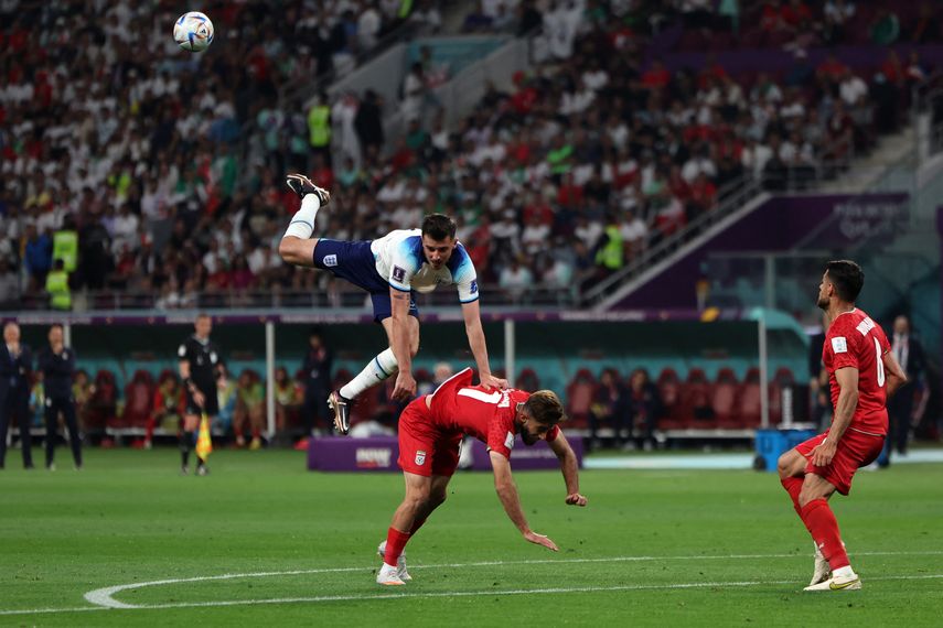 La nueva y talentosa generación de fútbol Inglaterra se presenta como fuerte candidata al título con goleada 6-2 a Irán en su debut en este Mundial