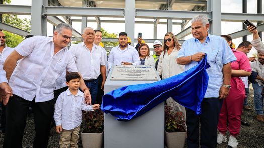 Las familias en Panamá Norte han logrado por fin el acceso total e ininterrumpido a la red de agua potable, gracias a la entrada en operación del Anillo Hidráulico Norte, cuyos últimos componentes han sido entregados este jueves por el presidente de la República, José Raúl Mulino. Las familias en Panamá Norte han logrado por fin el acceso total e ininterrumpido a la red de agua potable, gracias a la entrada en operación del Anillo Hidráulico Norte, cuyos últimos componentes han sido entregados este jueves por el presidente de la República, José Raúl Mulino.
