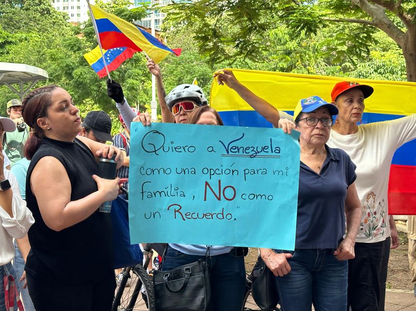 Comunidad venezolana en Panamá reitera triunfo de Edmundo González Urrutia