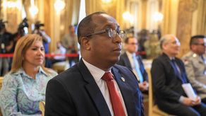 EE.UU. distingue como campeón anticorrupción al procurador Javier Caraballo