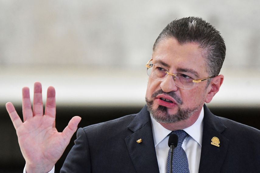 Justicia pide retirar inmunidad al presidente de Costa Rica por corrupción