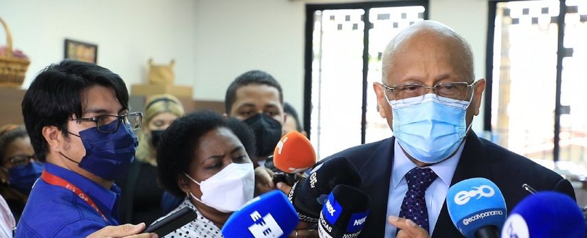 Panamá ahorra en ingresos corrientes para financiar inversiones