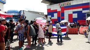 Ciudadanos costarricenses siguen exigiendo a las autoridades resolver problemas con el flujo migratorio