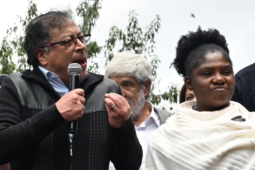 Gustavo Petro lucha por nuevas reformas para su gobierno Gustavo Petro lucha por nuevas reformas para su gobierno