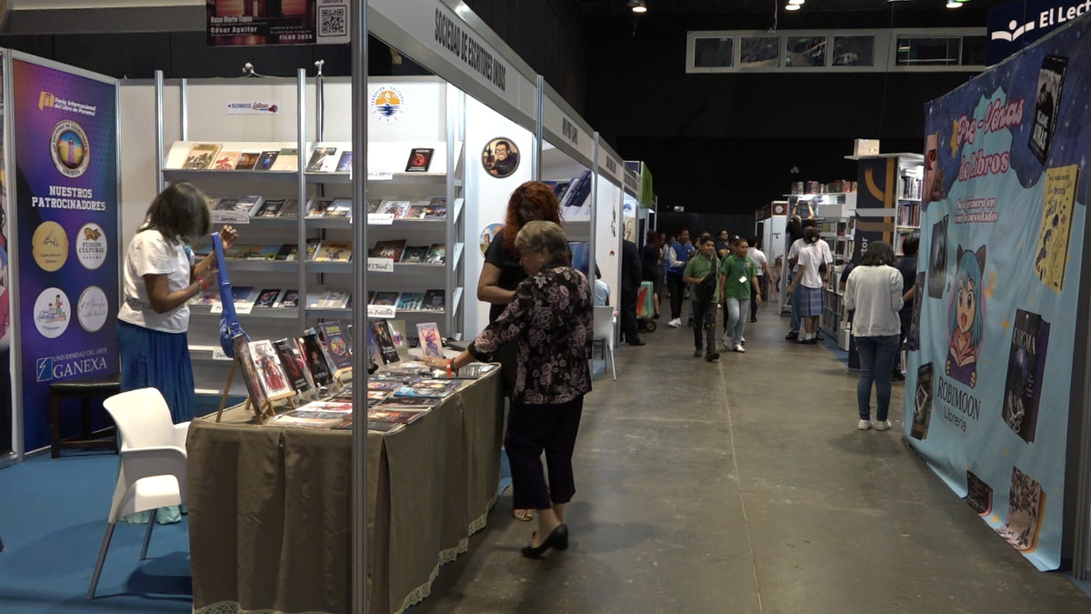 Inicia la vigésima primera versión de la Feria Internacional del Libro