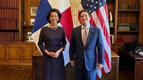 Panamá y EE UU se reúnen para tratar temas de economía