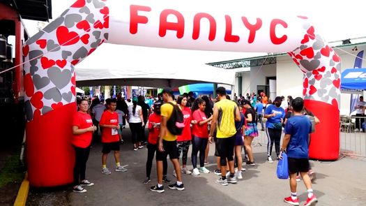 Relevo por la vida, la carrera caminata de la Fundación Amigos del Niño con Leucemia y Cáncer (Fanlyc) desarrollada en David fue todo un éxito con la participación de más de 50 equipos.