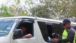 La Policía Nacional de Panamá desplegó un amplio operativo de seguridad a nivel nacional para garantizar la protección de los ciudadanos durante la Semana Santa, con la movilización de 18,904 unidades uniformadas.