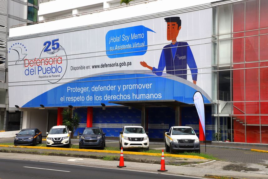 Defensoría le pide explicación a Aduanas por medicamentos