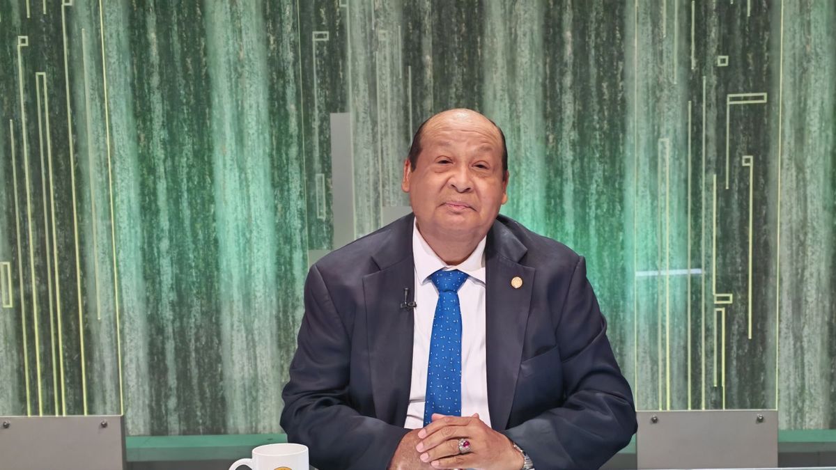 Candelario Santana, Catedrático de Derecho de la Universidad de Panamá / Política Partidista. Candelario Santana, Catedrático de Derecho de la Universidad de Panamá / Política Partidista.