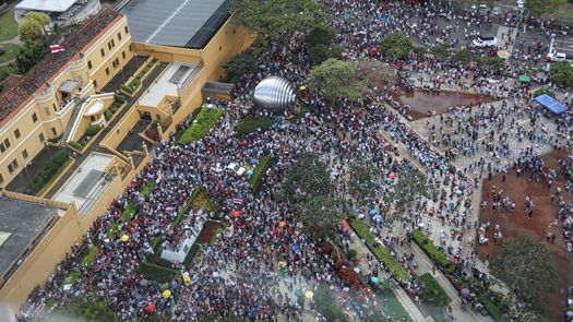 Sectores sociales marcharon en San José contra la reducción del Fondo Especial para la Educación Superior que impulsa el gobierno costarricense. Sectores sociales marcharon en San José contra la reducción del Fondo Especial para la Educación Superior que impulsa el gobierno costarricense.