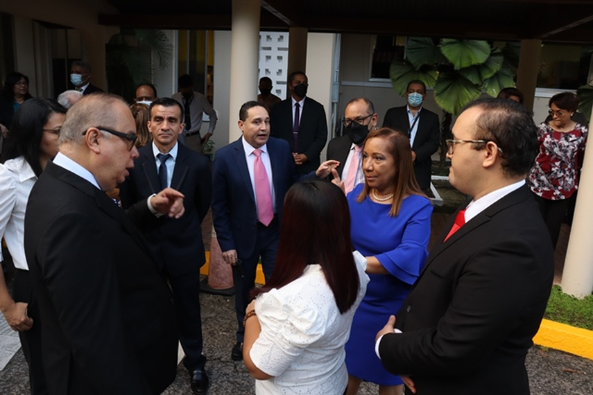 Dentro de la CSS es importante realizar cada labor con efectividad, honestidad, rapidez, pero sobre todo, con transparencia dijo Lau Cortés