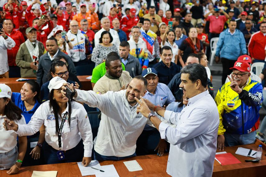 No crazy war, please, pide Maduro frente a despliegue militar de EEUU