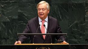 El secretario general de la ONU, António Guterres, ha hecho un llamamiento este martes para gobernar la inteligencia artificial (IA) antes de que esta lo haga por su cuenta ante la alerta de algunos de los principales líderes del sector por su avance descontrolado.&nbsp;