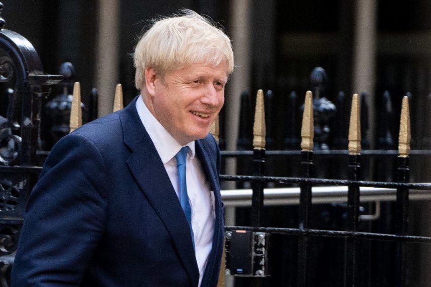Gobierno británico espera a Johnson para plan contra el Covid-19