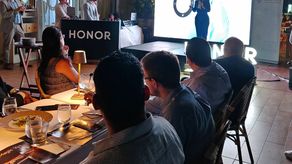 Tigo amplía su oferta comercial con los nuevos integrantes insignia de la HONOR Magic Series