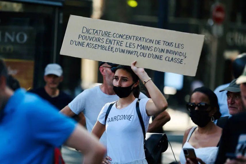 Protestas en Francia en rechazo de las medidas anticovid-19.