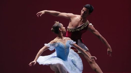 Panamá creará compañías de danza para fortalecer géneros modernos