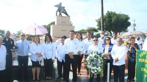 Los miembros de la Asociación de Periodistas de Chiriquí tuvieron su tradicional romería al cementerio donde en un acto solemne rindieron honores a los fundadores de la agrupación que han fallecido.