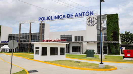 La nueva Policlínica de Antón, inspeccionada por Mulino, tiene una inversión que supera los B/.22.4 millones. La nueva Policlínica de Antón, inspeccionada por Mulino, tiene una inversión que supera los B/.22.4 millones.