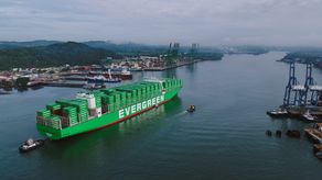 Canal de Panamá aumentará de 22 a 24 tránsitos diarios a partir de enero