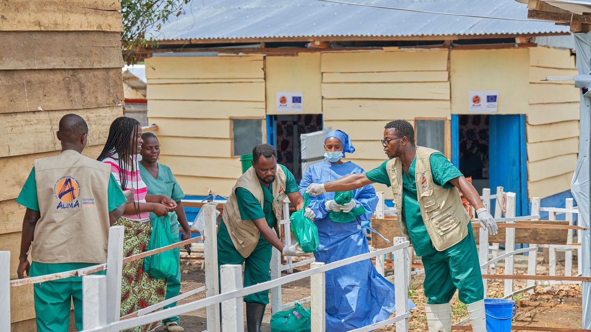 RD del Congo supera la barrera de los 200 muertos confirmados por el brote del ébola RD del Congo supera la barrera de los 200 muertos confirmados por el brote del ébola