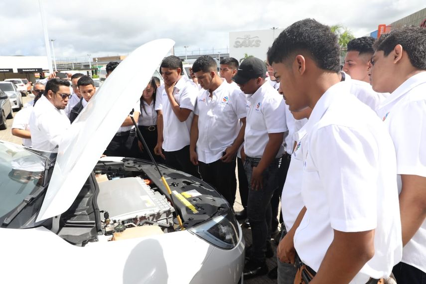 INADEH habilita cursos presenciales de Mecánica Automotriz