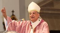 El arzobispo de Panamá, José Domingo Ulloa, pidió este domingo a la población vacunarse contra el sarampión, tras la llegada de al menos dos casos importados pero sin transmisión comunitaria registrada, hasta ahora, de esa enfermedad que no se detectaba en el país desde 1995. El arzobispo de Panamá, José Domingo Ulloa, pidió este domingo a la población vacunarse contra el sarampión, tras la llegada de al menos dos casos importados pero sin transmisión comunitaria registrada, hasta ahora, de esa enfermedad que no se detectaba en el país desde 1995.