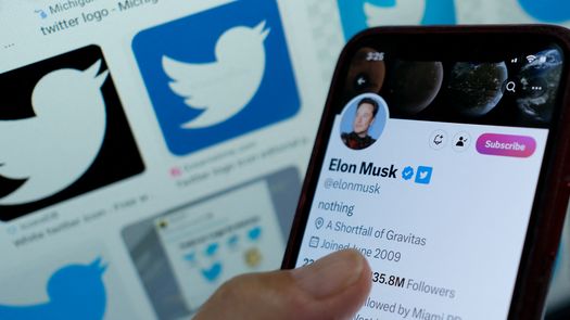 Twitter restablece insignia azul para algunos medios y celebridades