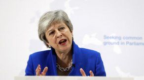 May propone nuevo acuerdo de Brexit