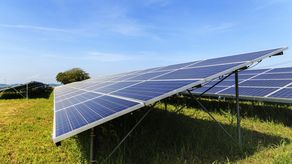 Panamá reafirma compromiso con energía sostenible con mantenimiento en Planta Solar Sarigua