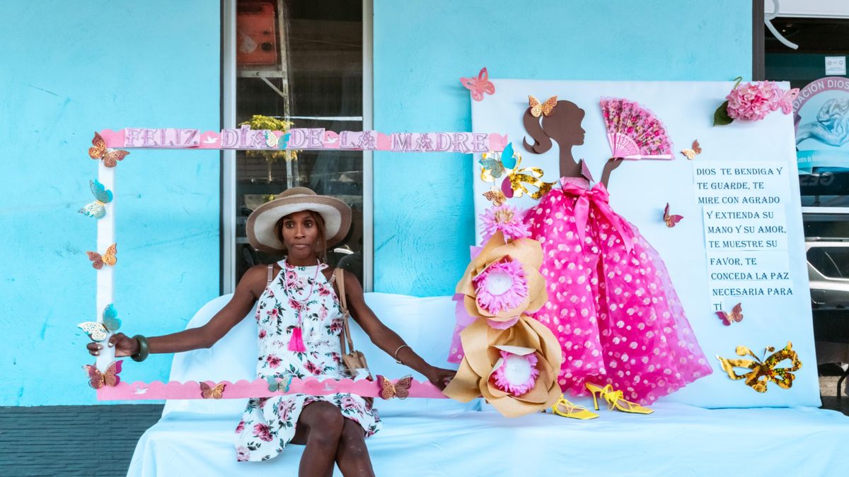 Las mujeres fueron captadas y atendidas como homenaje en estas fiestas. Las mujeres fueron captadas y atendidas como homenaje en estas fiestas.