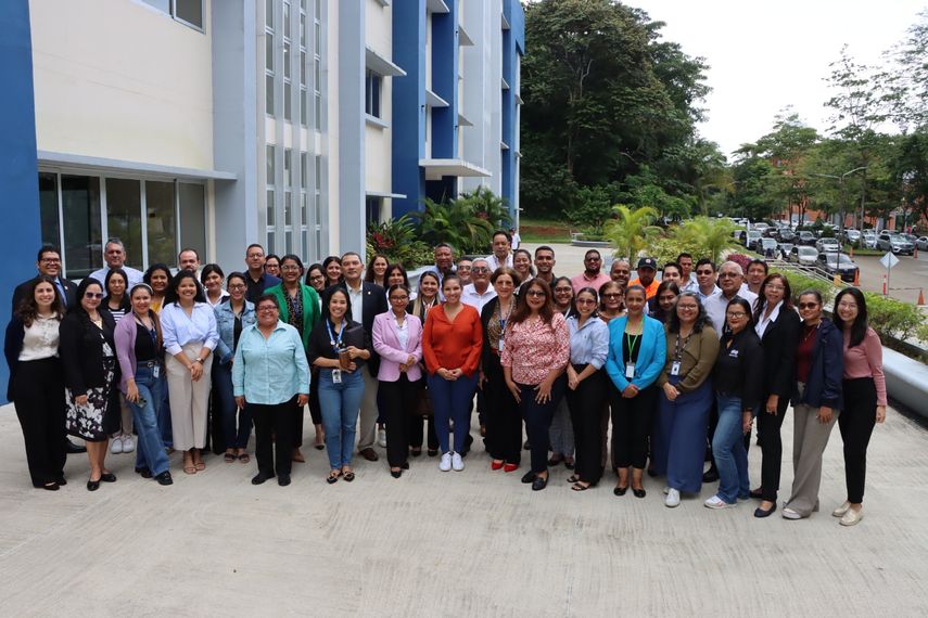 Panamá reactiva el Comité de Cambio Climático tras cinco años de inactividad. Panamá reactiva el Comité de Cambio Climático tras cinco años de inactividad.