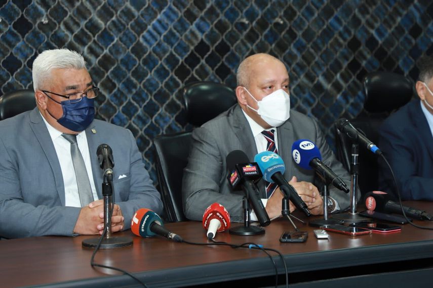 A juicio de Blandón, la posición de la bancada PRD se da porque quieren abusar de los recursos públicos para poder elegir su gente en 2024.