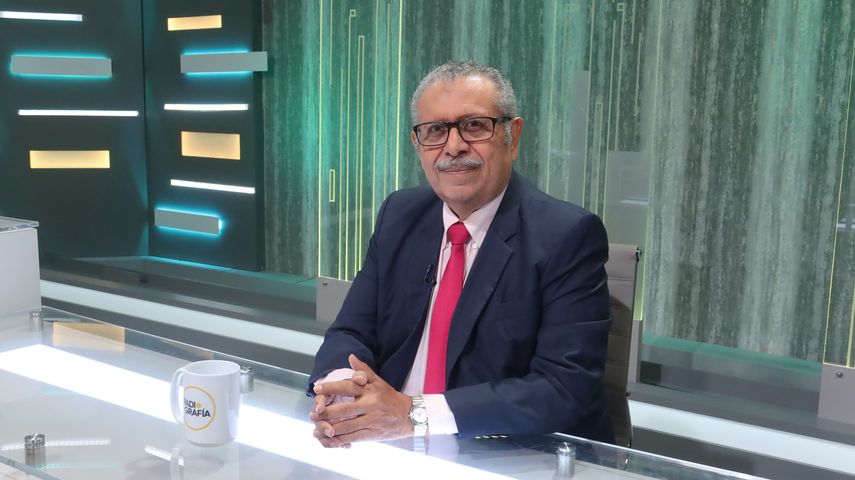 Francisco Bustamante: Estamos pasando la factura de nuestros gastos a los jóvenes del mañana