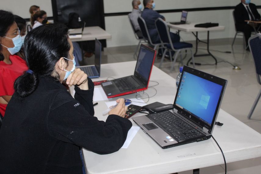 Exportadores de Chiriqu&iacute; fueron capacitados por la Direcci&oacute;n Nacional de Promoci&oacute;n de las Exportaciones del MICI y la C&aacute;mara de Comercio.&nbsp;